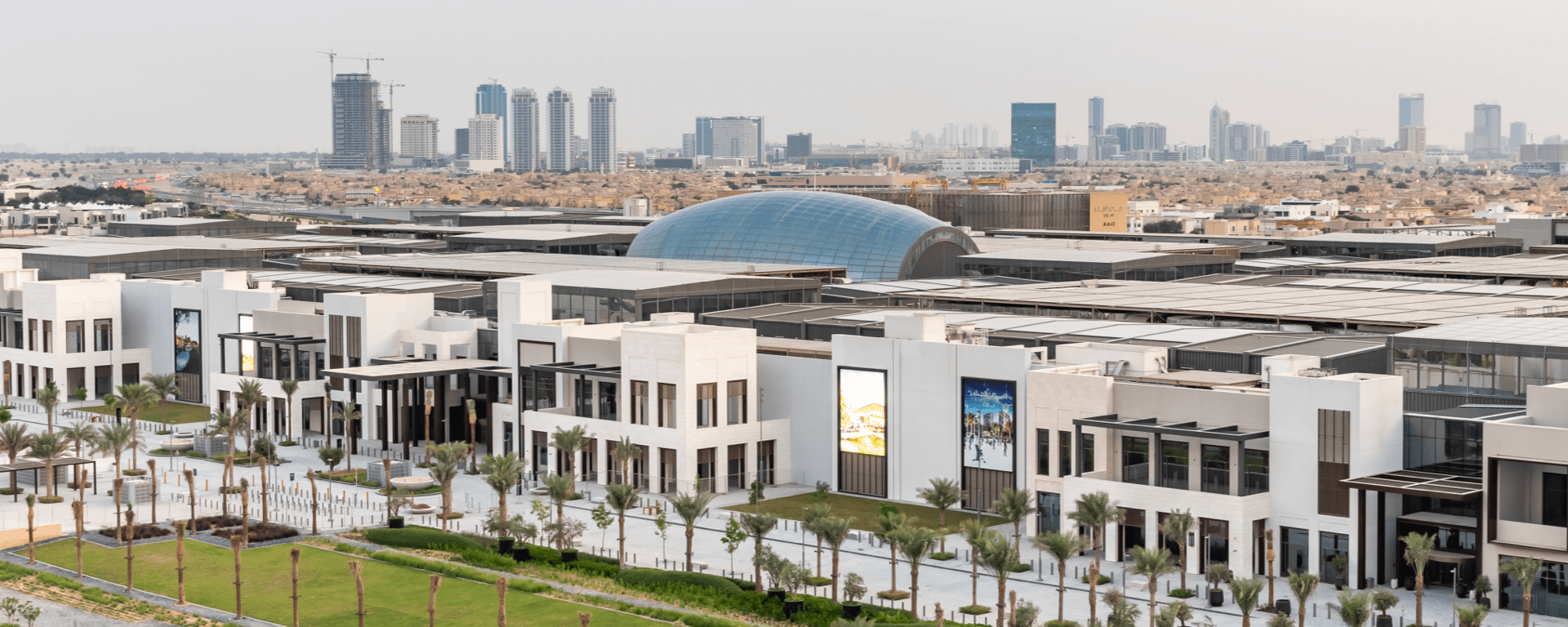 Read more about the article Dubai Hills Mall: Where Shopping Meets Luxury and Entertainment